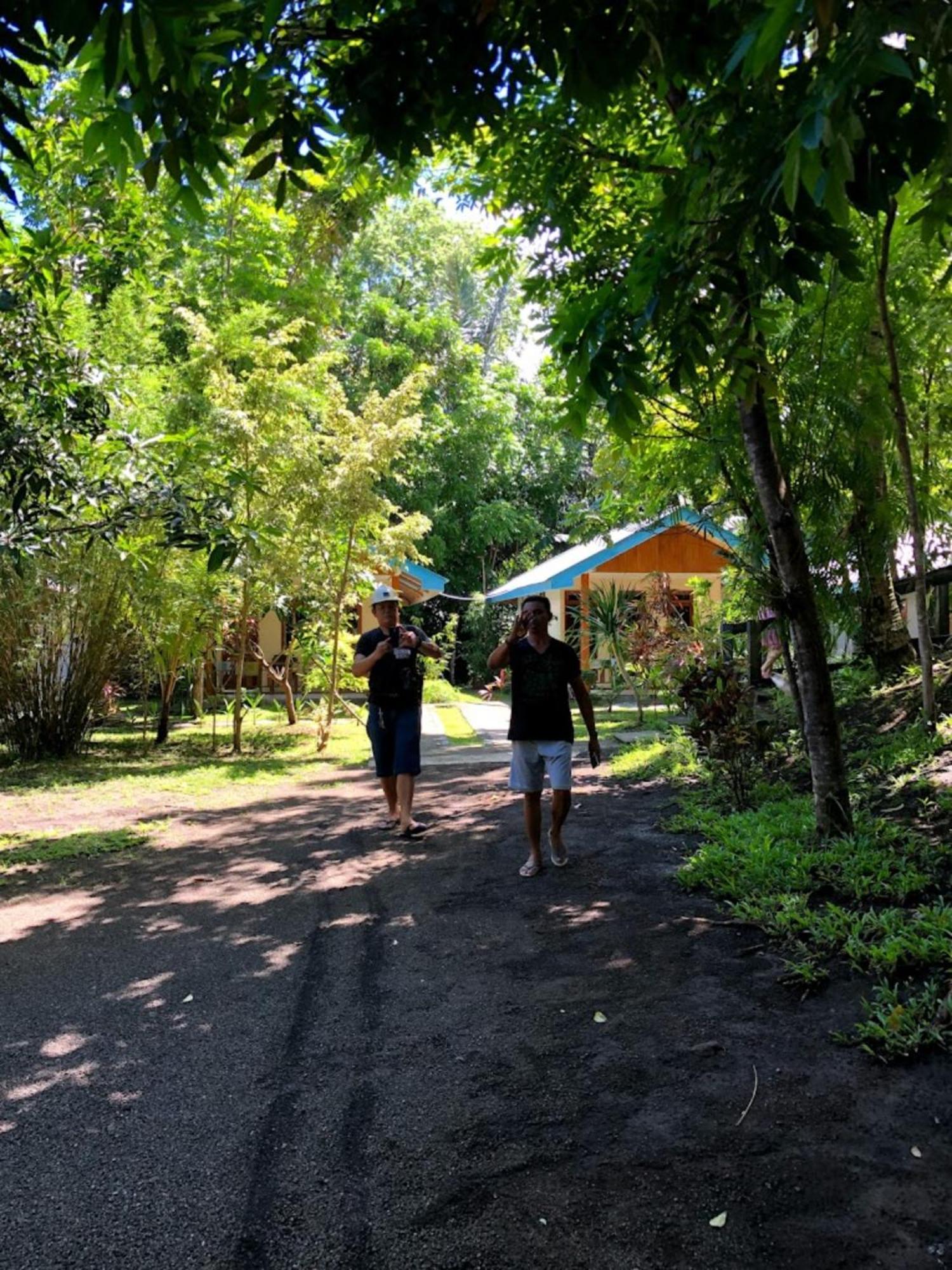 Tangkoko Macaca Hotell Rinondoran Exteriör bild